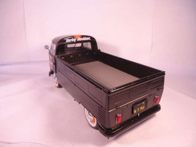 Solido - 1964 Volkswagwen T1 - Harley-Davidson Motorcycles