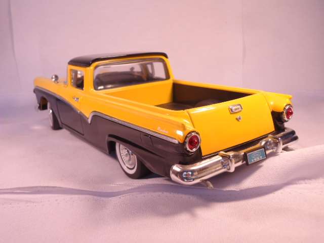 Road Signature - 1957 Ford Panchero (Courier Sedan Delivery) - # 92208