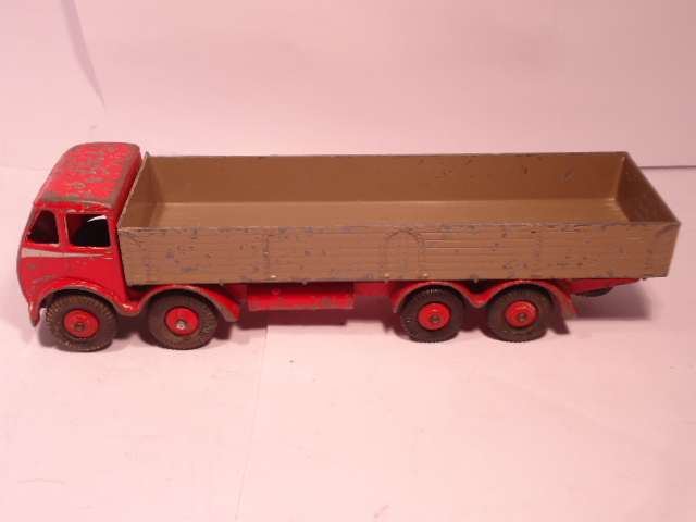 Dinky Toys -  Foden 8 Wheel Wagon - 1st Series -  # 501
