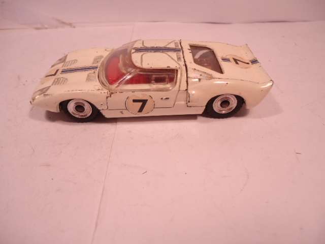 Dinky Toys - Ford GT 40 - # 215