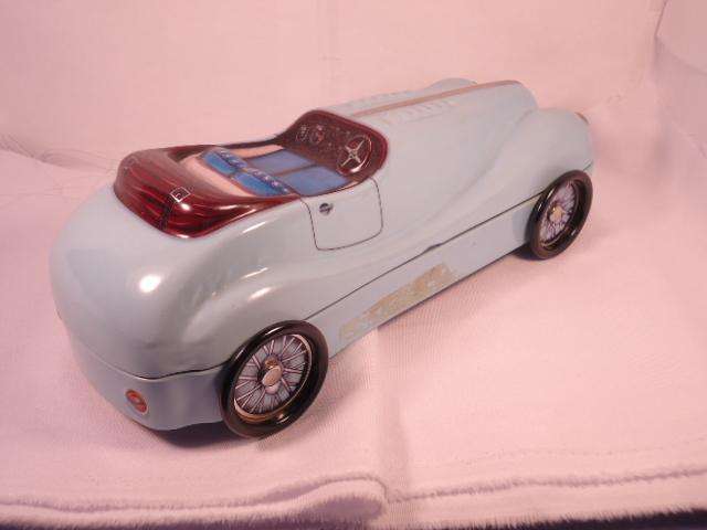 Woolworths - Milk Chocolate Coated Caramel Toffees - Lot of 2 Tins - 200g