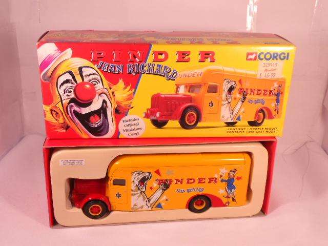 Corgi - Bernard Type 110 Fourgon Truck - Pinder - Jean Richard Circus - #72004