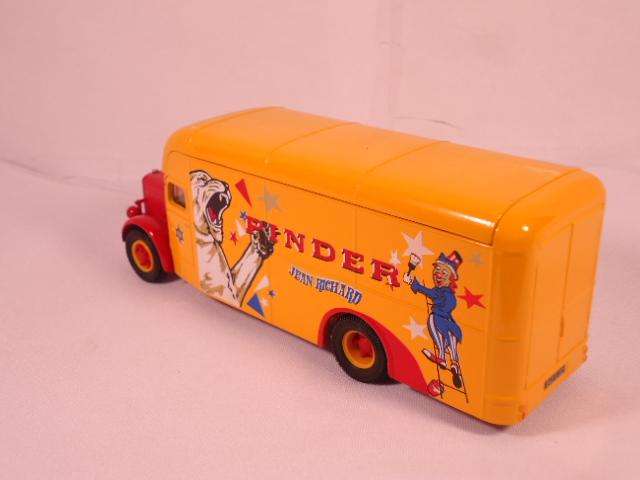 Corgi - Bernard Type 110 Fourgon Truck - Pinder - Jean Richard Circus - #72004