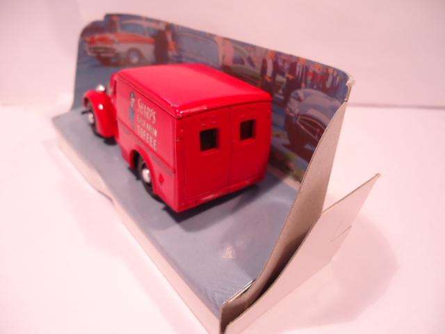 Matchbox Dinky - 1948 Commer 8 CWT Van - Sharps Toffee - # DY 8A
