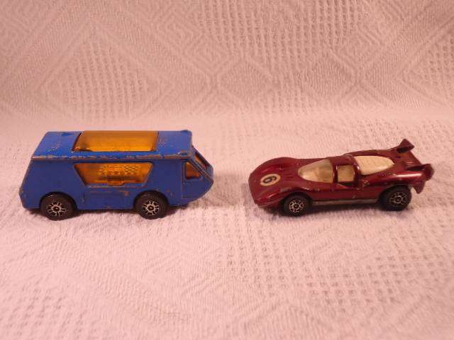 Corgi - Lot of 2 Models