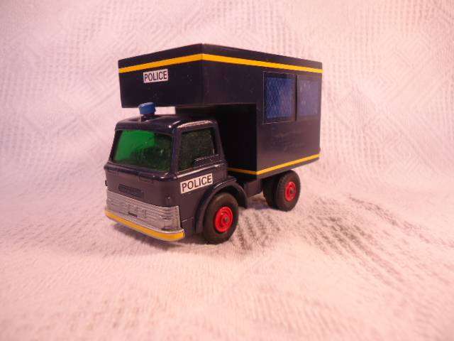 Matchbox King Size - Ford Tractor - Converted to Police - #K47