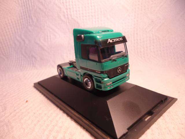 Herpa  - Atego Mercedes Benz Truck - #843