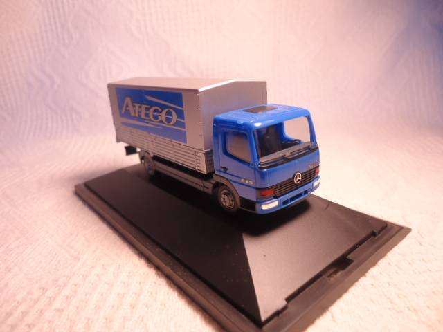 Herpa  - Atego Mercedes Benz Truck - #815