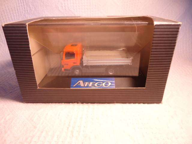 Herpa  - Atego Mercedes Benz Truck - #817