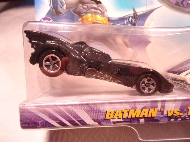 Hotwheels - James Bond - Batman versus Penguin - # C3226 - 2003