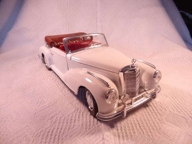 Maisto - 1955 Mercedes-Benz 300S