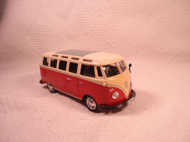 High Speed - 1963 Volkswagen Type 2 T1 Samba Microbus
