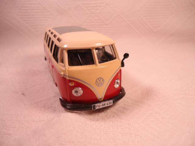 High Speed - 1963 Volkswagen Type 2 T1 Samba Microbus