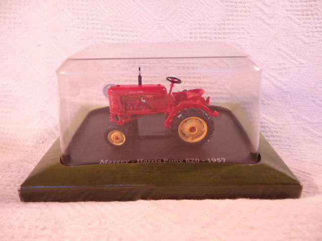 Hachette - Lot of 4 Tractors