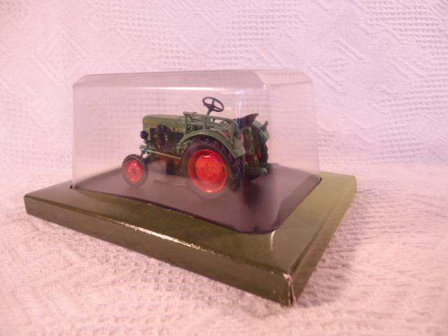 Hachette - Lot of 4 Tractors
