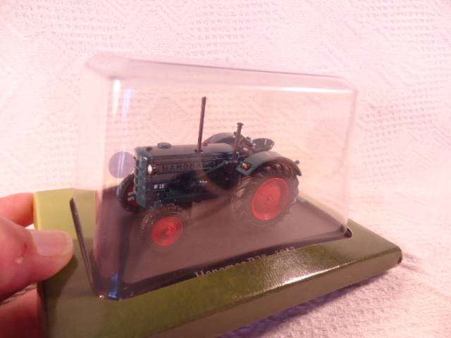 Hachette - Lot of 4 Tractors