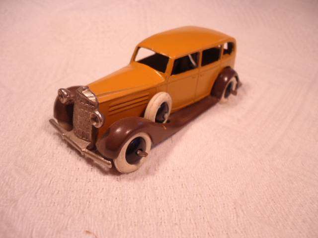 Dinky Toys - Replica Pre War  of the Vauxhall - # 30d