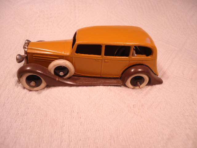Dinky Toys - Replica Pre War  of the Vauxhall - # 30d