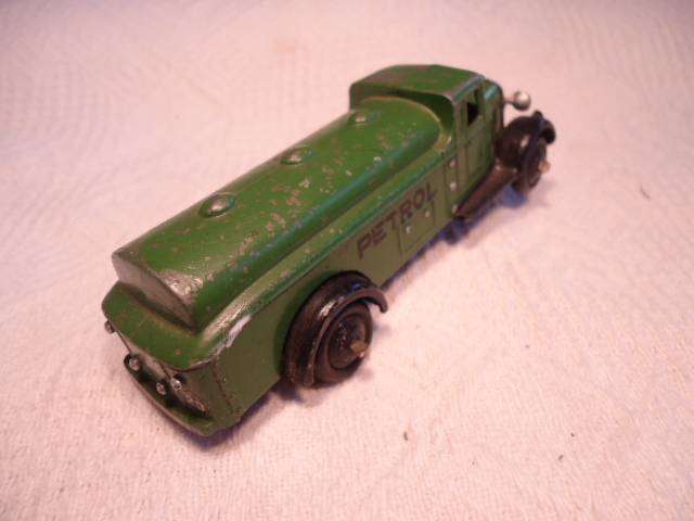 Dinky - Petrol Tanker  - # 25d