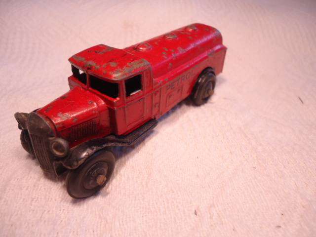 Dinky - Petrol Tanker  - # 25d