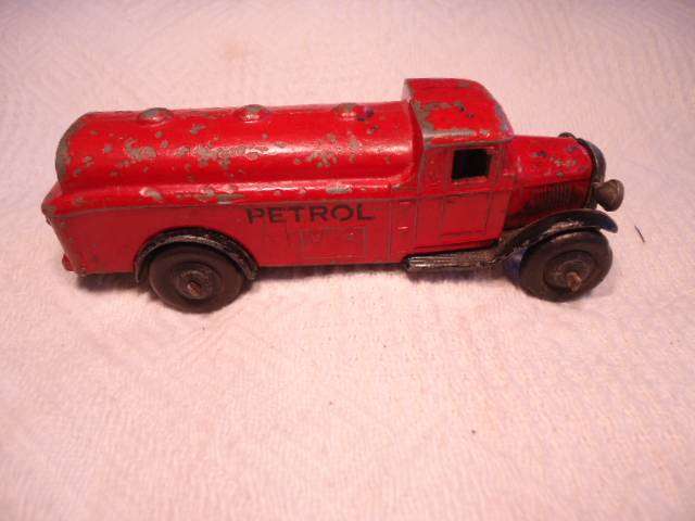 Dinky - Petrol Tanker  - # 25d