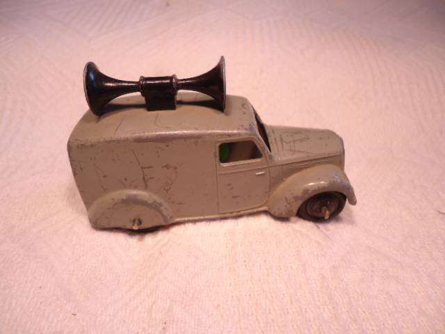 Dinky - Loadspeaker Van - # 34c