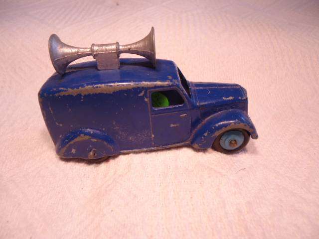 Dinky - Loadspeaker Van - # 492