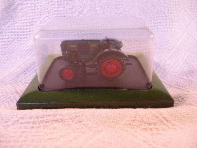 Hachette - Lot of 4 Tractors