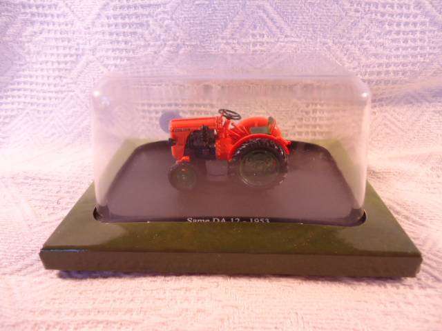 Hachette - Lot of 4 Tractors