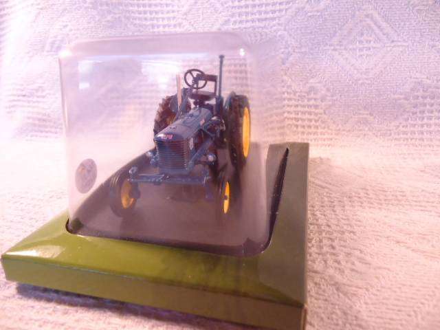 Hachette - Lot of 4 Tractors