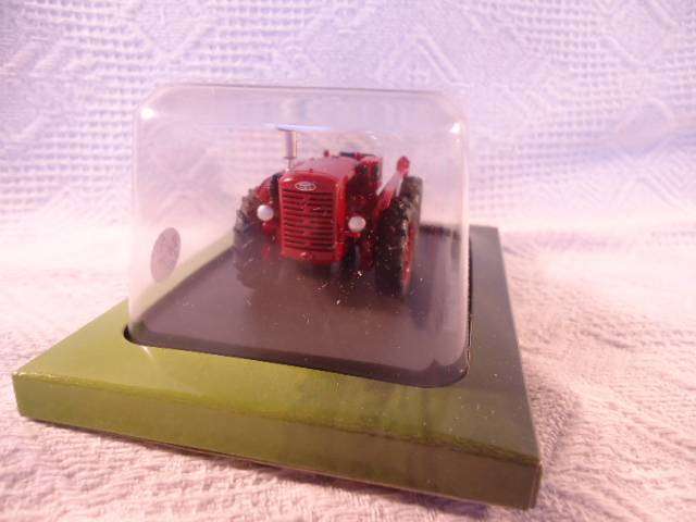 Hachette - Lot of 4 Tractors