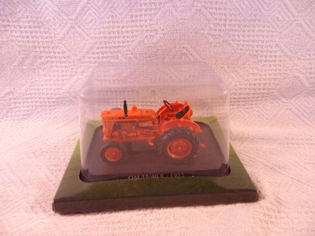 Hachette - Lot of 4 Tractors