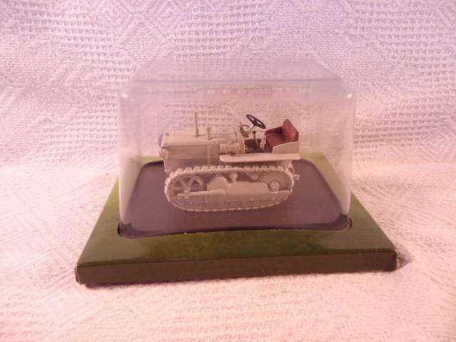 Hachette - Lot of 4 Tractors