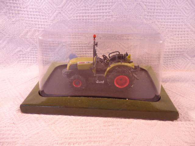 Hachette - Lot of 4 Tractors