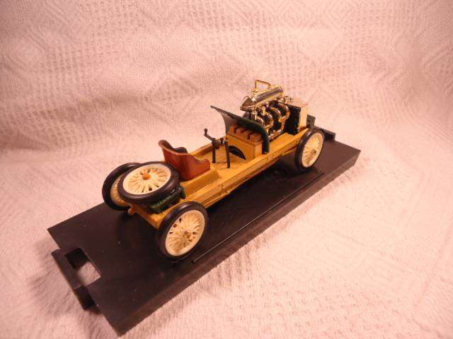 Brumm - Henry Ford with 999 - Lake Saint Clair 1904 #R25