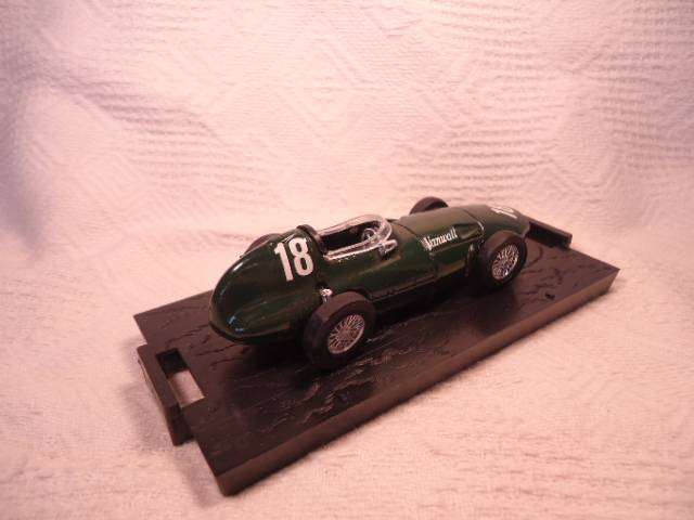 Brumm - Vanwall F1 HP 285 1957 - #r89