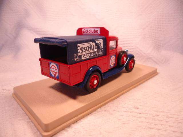 Eligor - Ford V8 Pickup - Bache - 1933  Esso - #1069