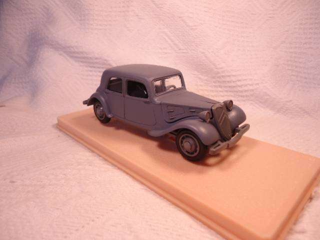 Eligor - Citroen Berline Traction Avant 11BL - 1942 - Militaire WH - #1032A