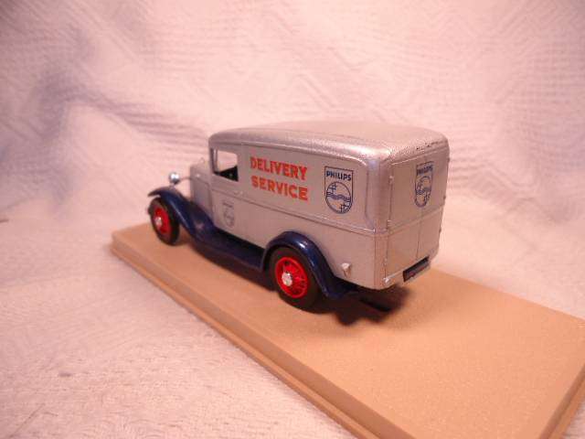 Eligor - Ford V8 - Phillips Delivery Service - 1932 - #1505