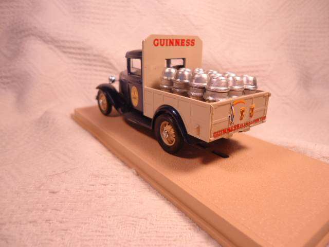 Eligor - Ford V8 Pick up - 1933  Guinness - #1066