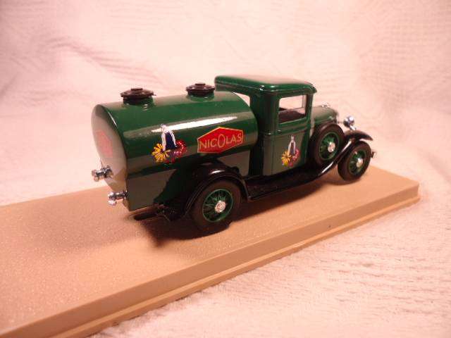 Eligor - Ford v8 Citerne A Lait - Nicolas - Milkmaid  1934 - #1088