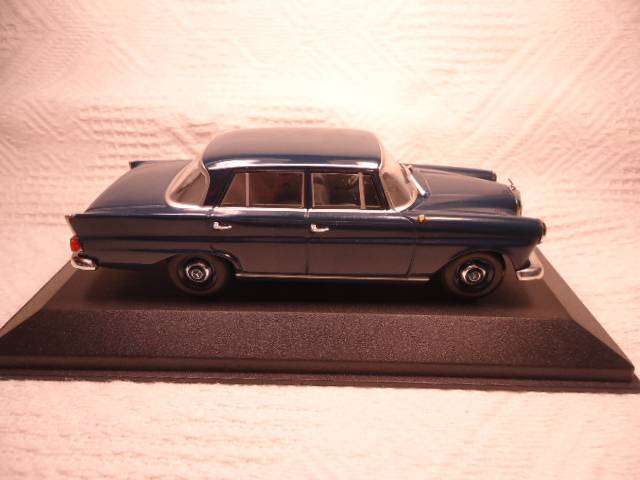 Minichamps - 1961 Mercedes-Benz 190 - #400037201