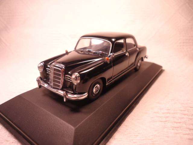 Minichamps - 1953-57 Mercedes-Benz 180 - #430033101