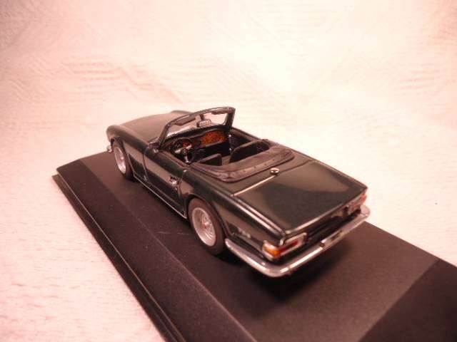 Minichamps - 1968-76 Triumph TR6 - #430132571