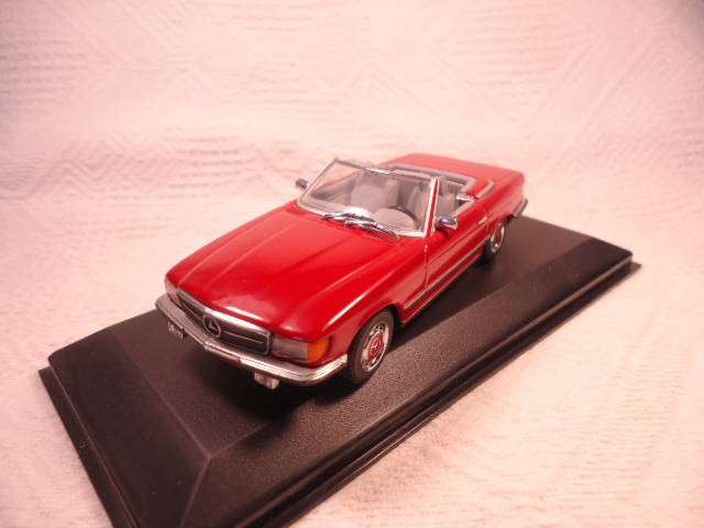 Minichamps - Mercedes-Benz 350 SL Cabriolet
