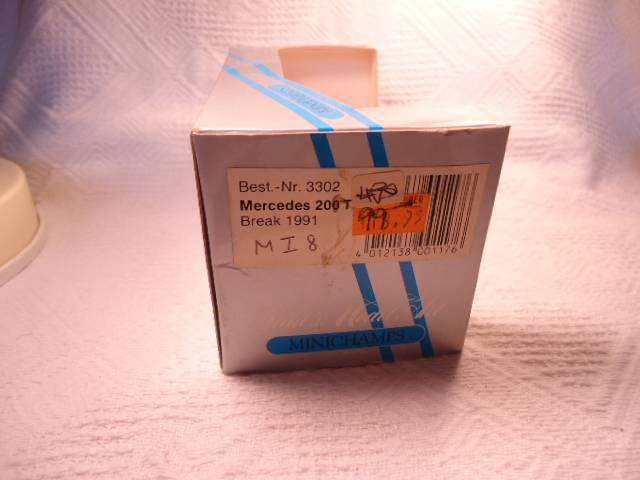 Minichamps - 1991 Mercedes-Benz 200 T - #3302