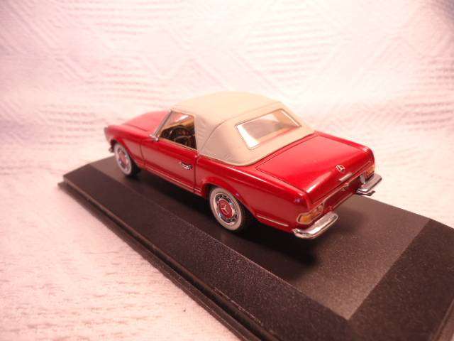 Minichamps - Mercedes-Benz 280 SL Cabriolet soft top - #MIN 032241