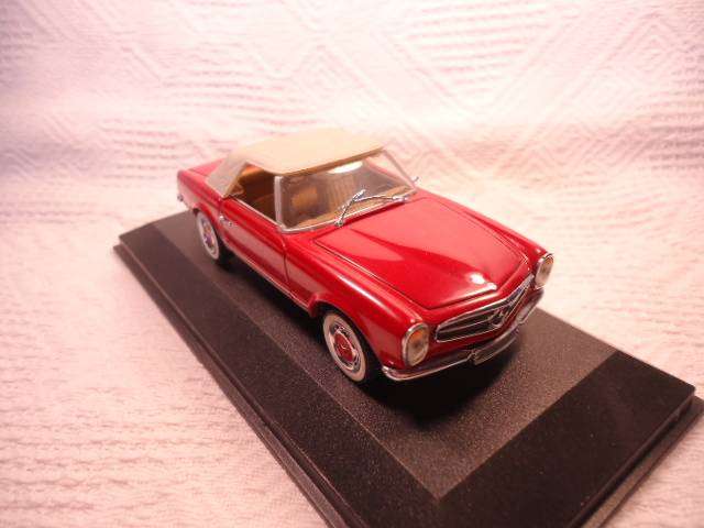 Minichamps - Mercedes-Benz 280 SL Cabriolet soft top - #MIN 032241
