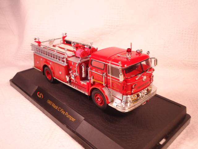 Signature Models - 1960 Mack C Fire Pumper - North Tarrytown N.Y. - #32372