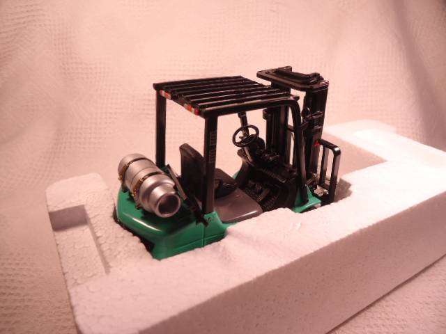 Norscot - FG25N Mitsubishi Forklift Truck - #50012 - 1/25